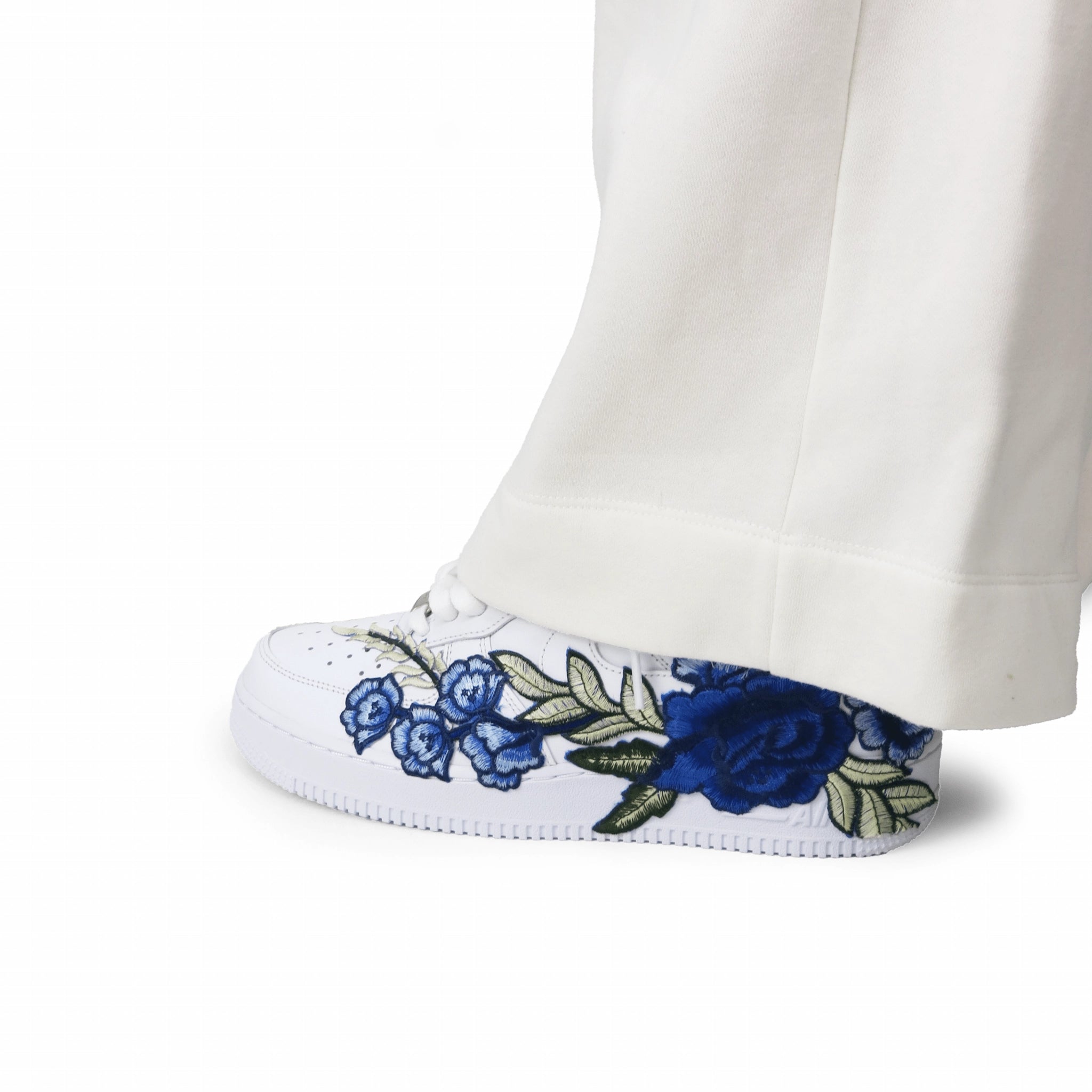 FORCI™ Blue Rose – Custom Nike Air Force 1-3